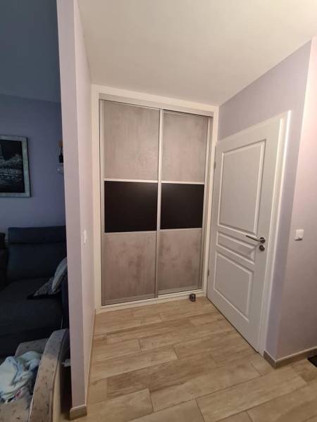 Portes coulissantes pour un placard d'entrée sur deux teintes à Phalsbourg